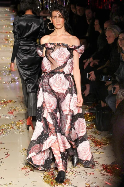 Look 35